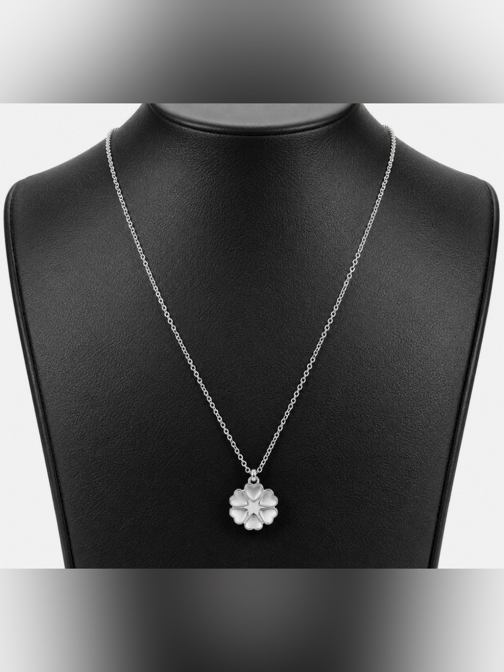 Tiffany & Co. 925 Sterling Silver Paloma Picasso Crown of Hearts Necklace - Picture 2 of 5